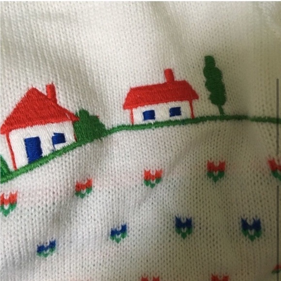 Embroidered Appliqué Sweater - Picture 7 of 8